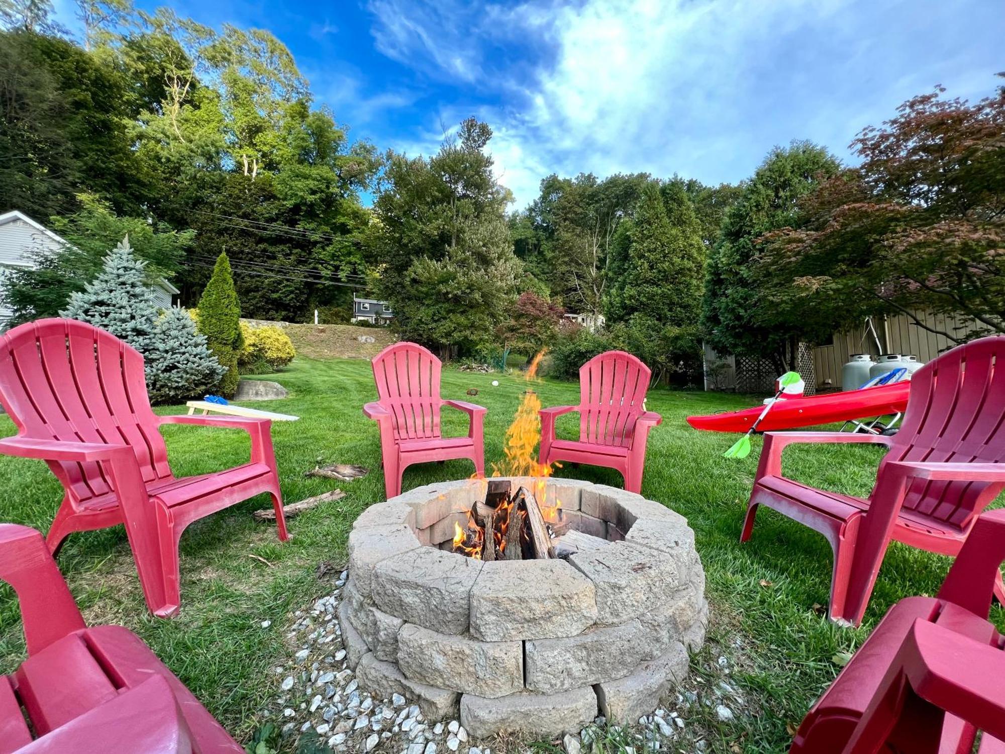 Lakeview Home 3 Private Beaches W/ Kayaks, On Squantz Pond New Fairfield Buitenkant foto